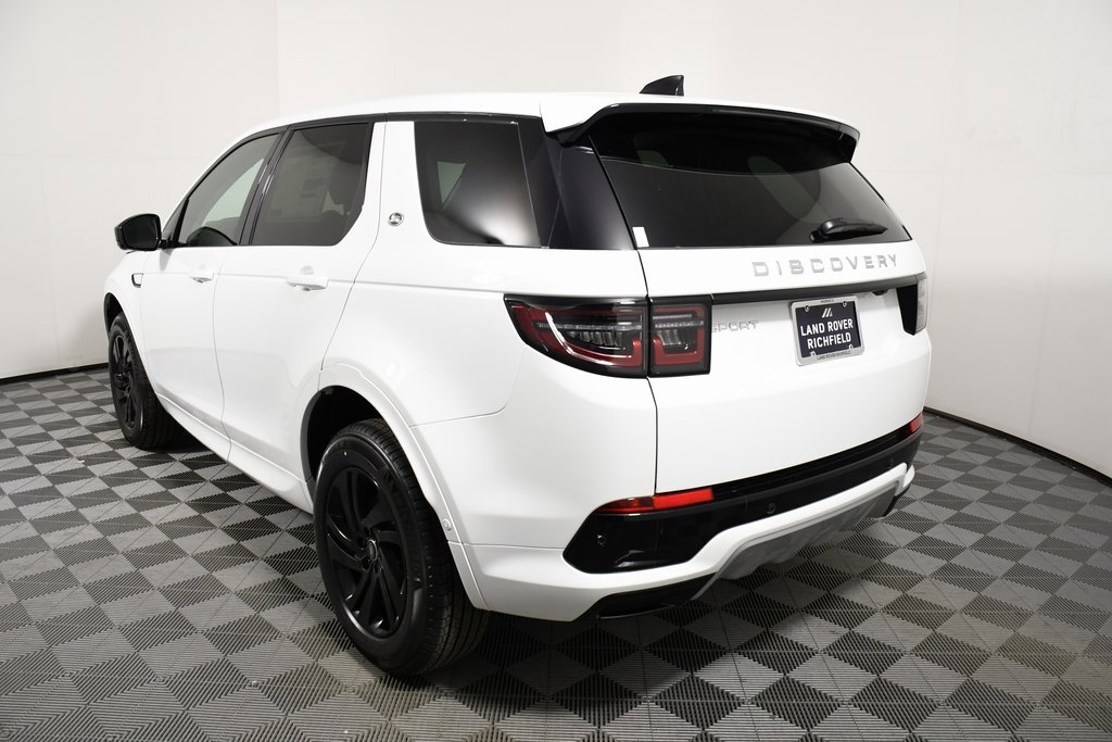 Used 2025 Land Rover Discovery Sport S image 4