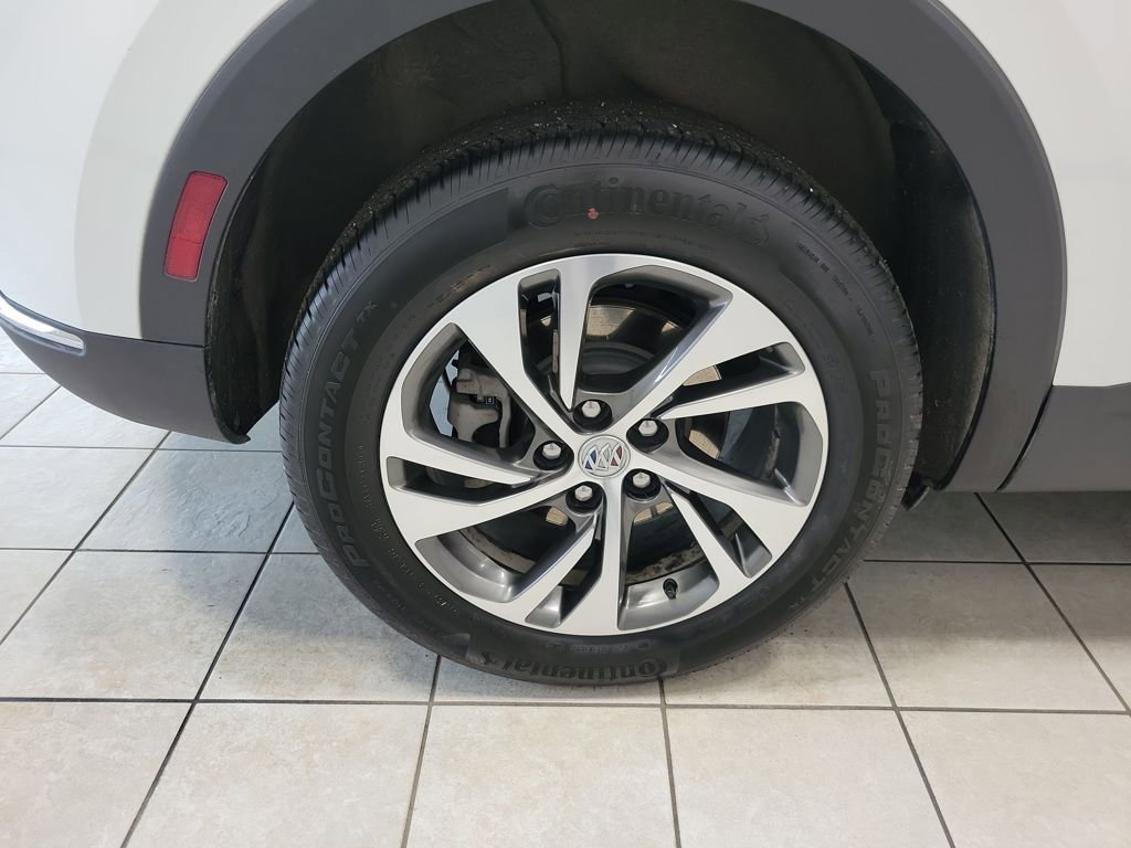 Used 2022 Buick Envision Essence w/ Safety Package image 50
