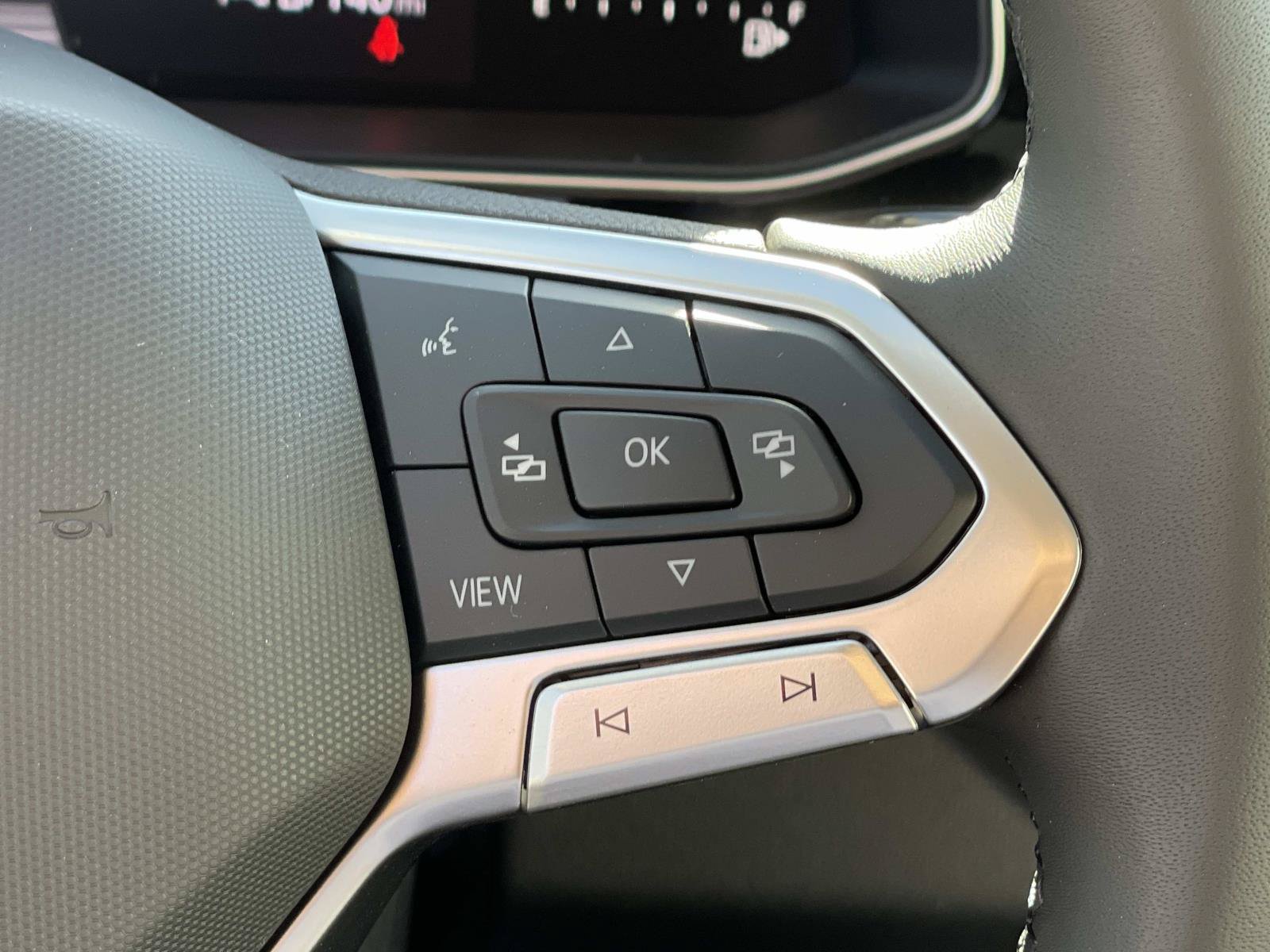 New 2027 Volkswagen Jetta SE FWD image 11