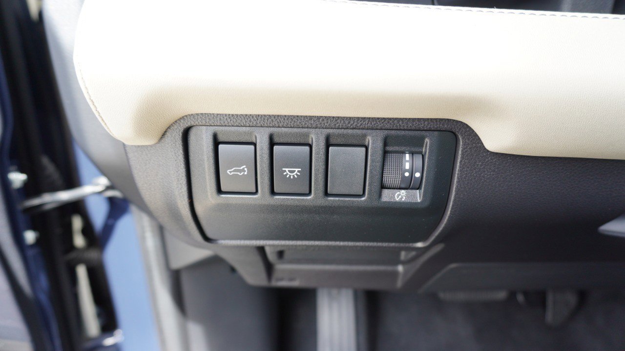 Used 2023 Subaru Ascent Limited w/ Technology Package AWD/4WD image 21