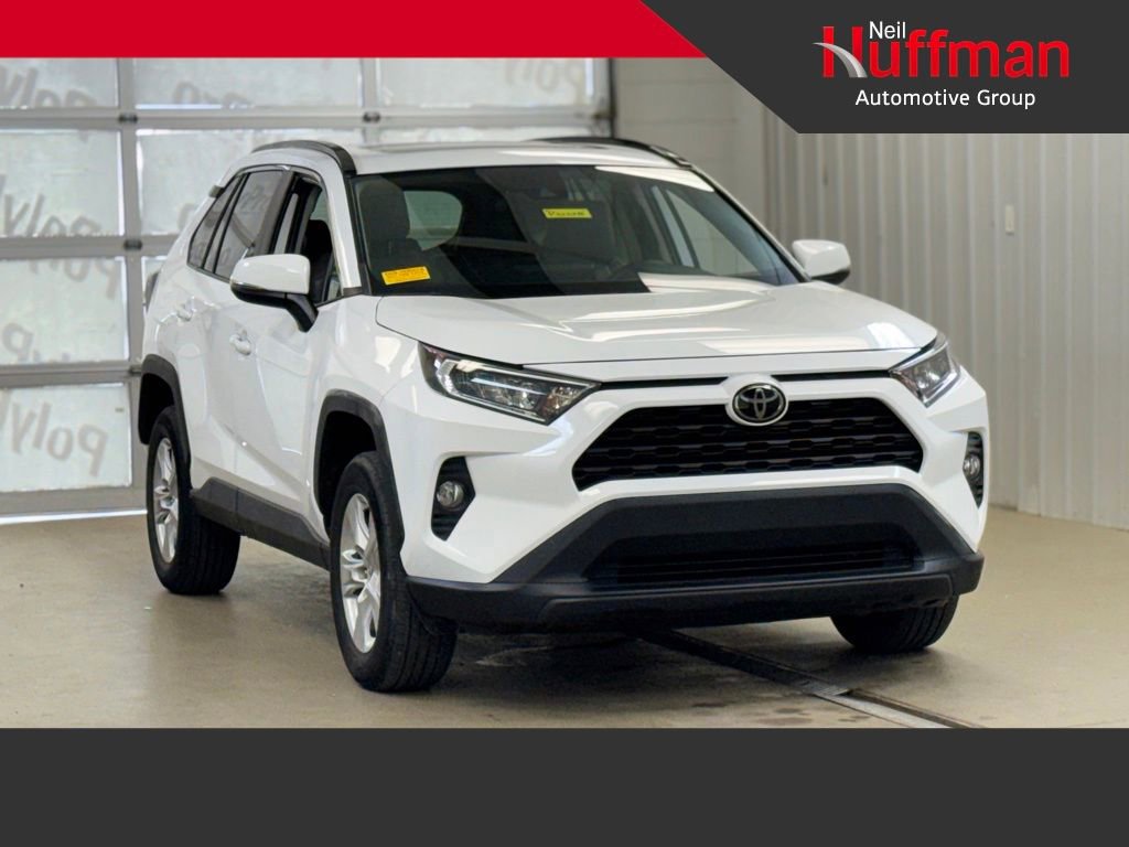 Used 2020 Toyota RAV4 XLE w/ Convenience Package image 1