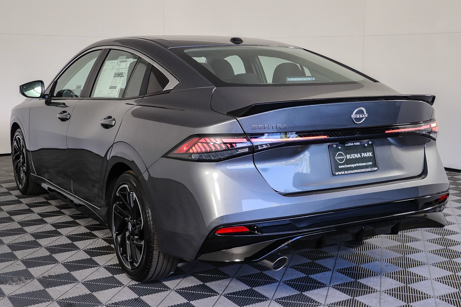 New 2027 Nissan Sentra SR w/ Floor Mat Package FWD image 6