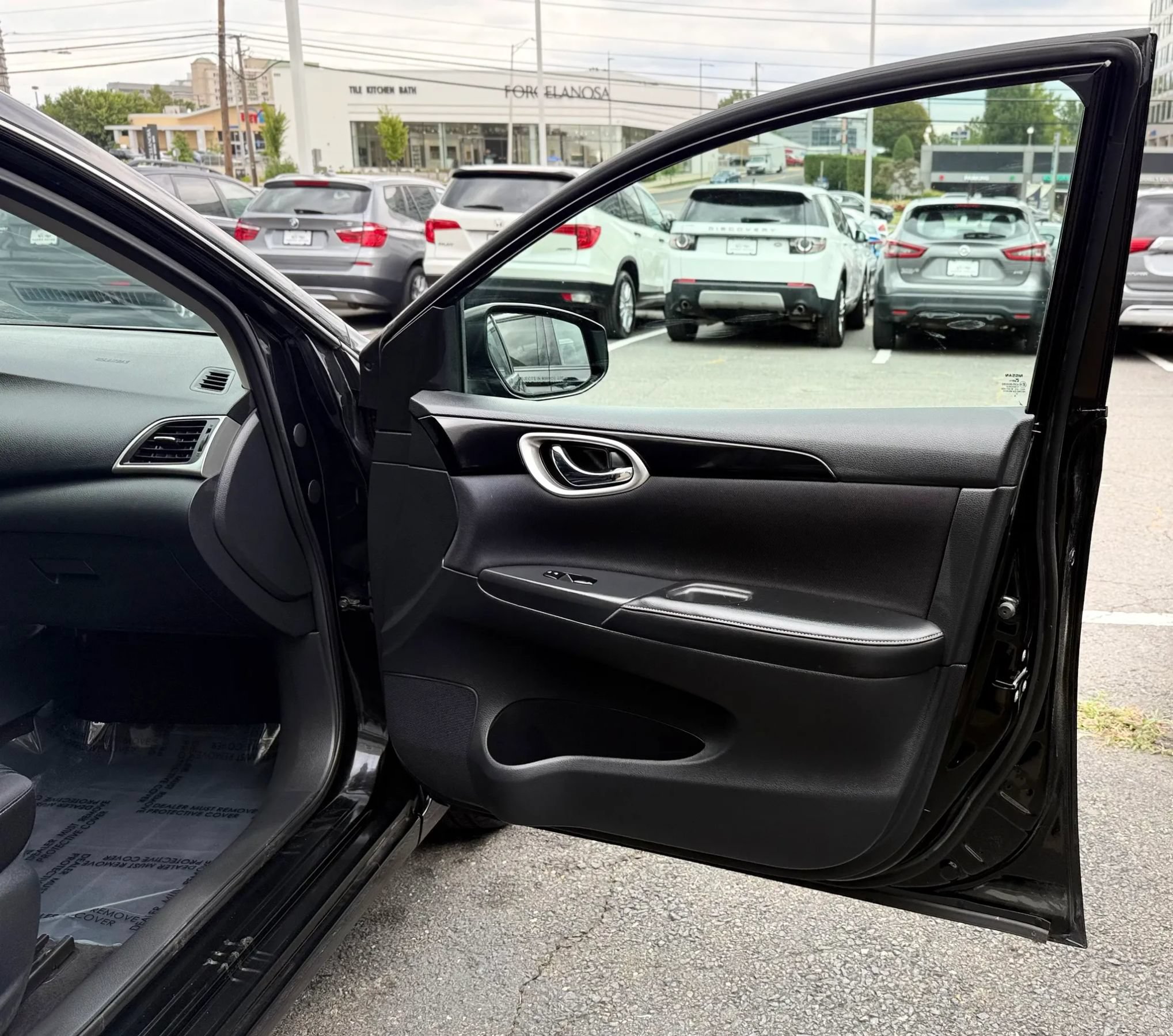 Used 2017 Nissan Sentra SV FWD image 29