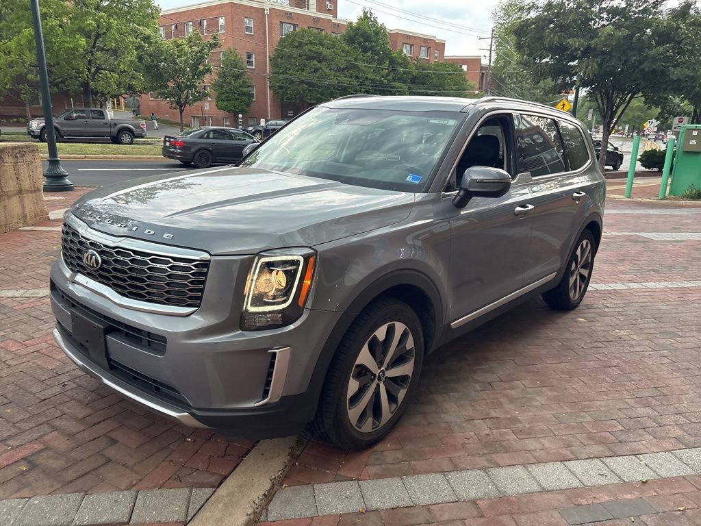 Used 2020 Kia Telluride S w/ S 8 Passenger Seating Package AWD/4WD image 7