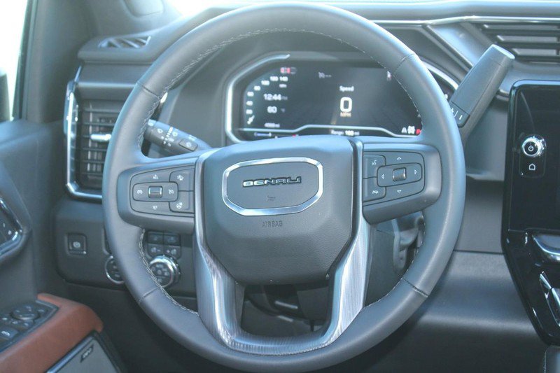 Used 2024 GMC Sierra 3500 Denali Ultimate image 15