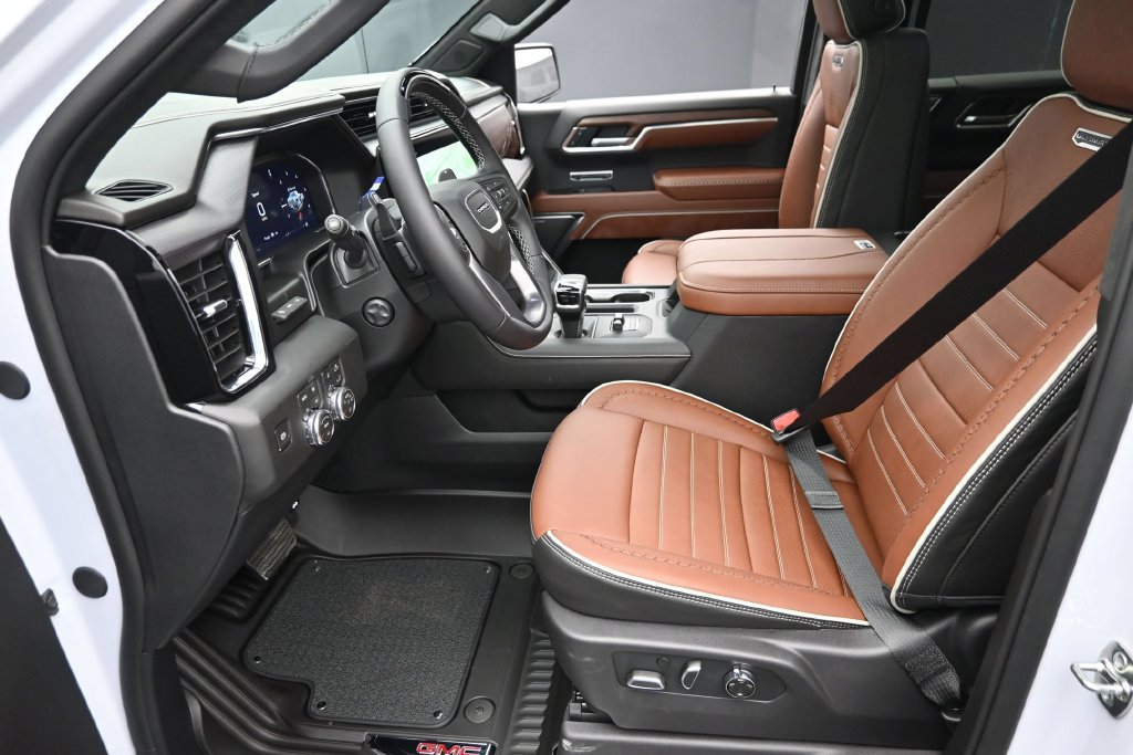 New 2026 GMC Sierra 1500 Denali Ultimate AWD/4WD image 17
