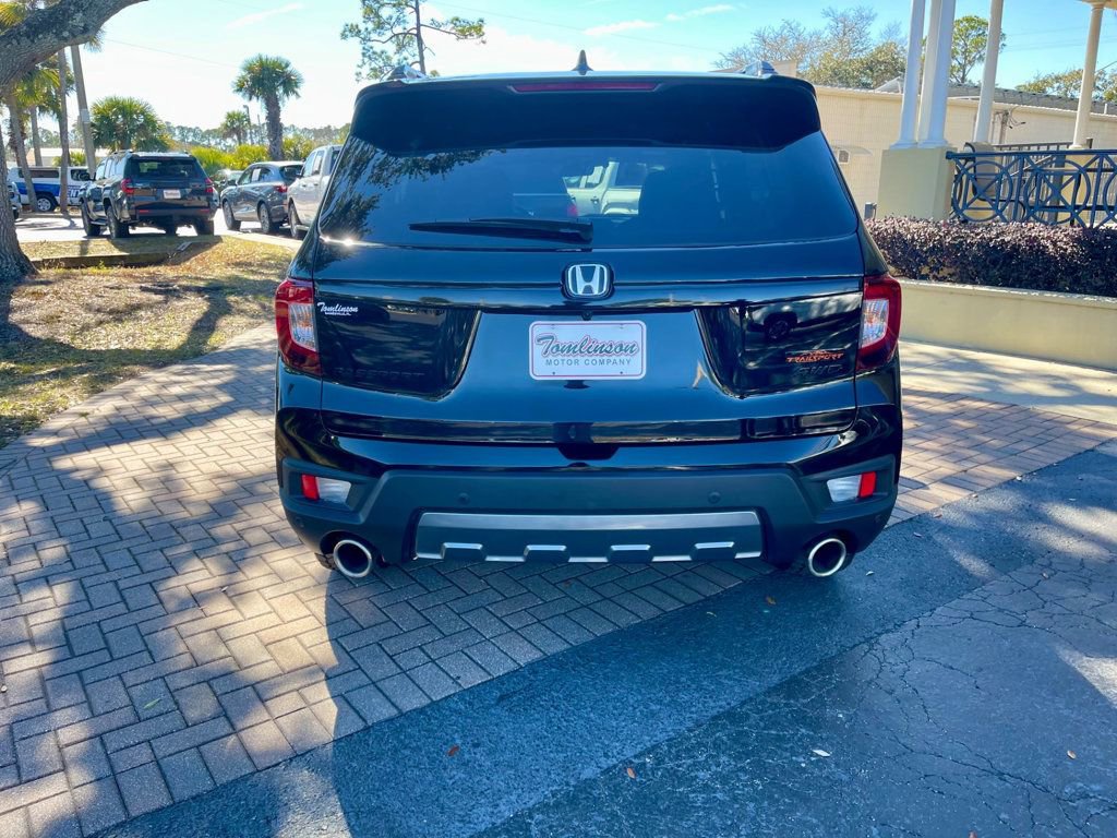 Used 2024 Honda Passport TrailSport image 4