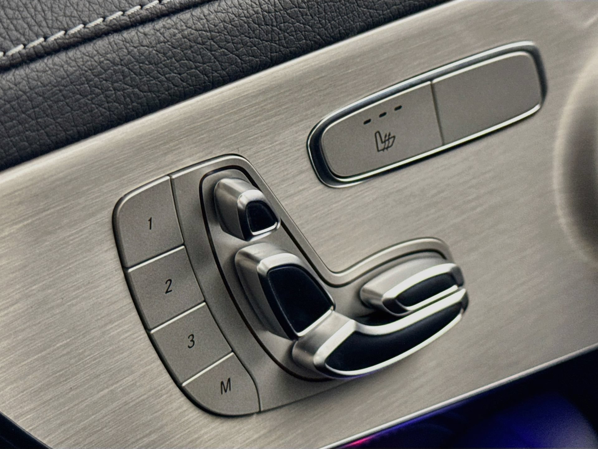 Used 2023 Mercedes-Benz C 300 Coupe image 21