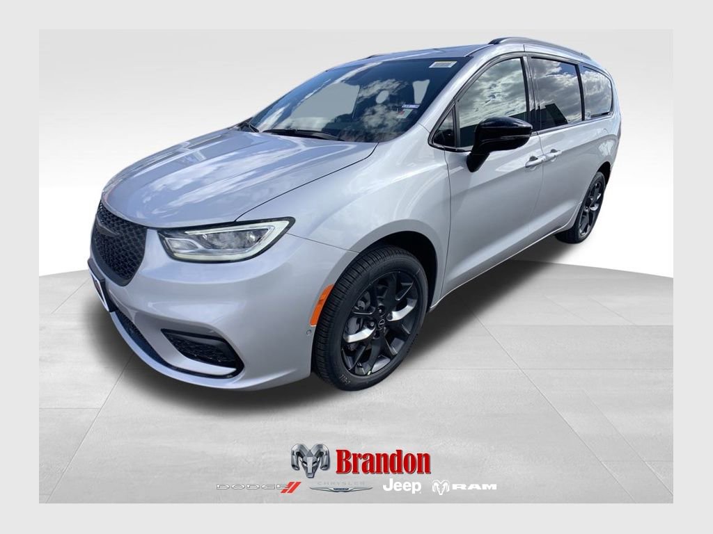 New 2026 Chrysler Pacifica Limited