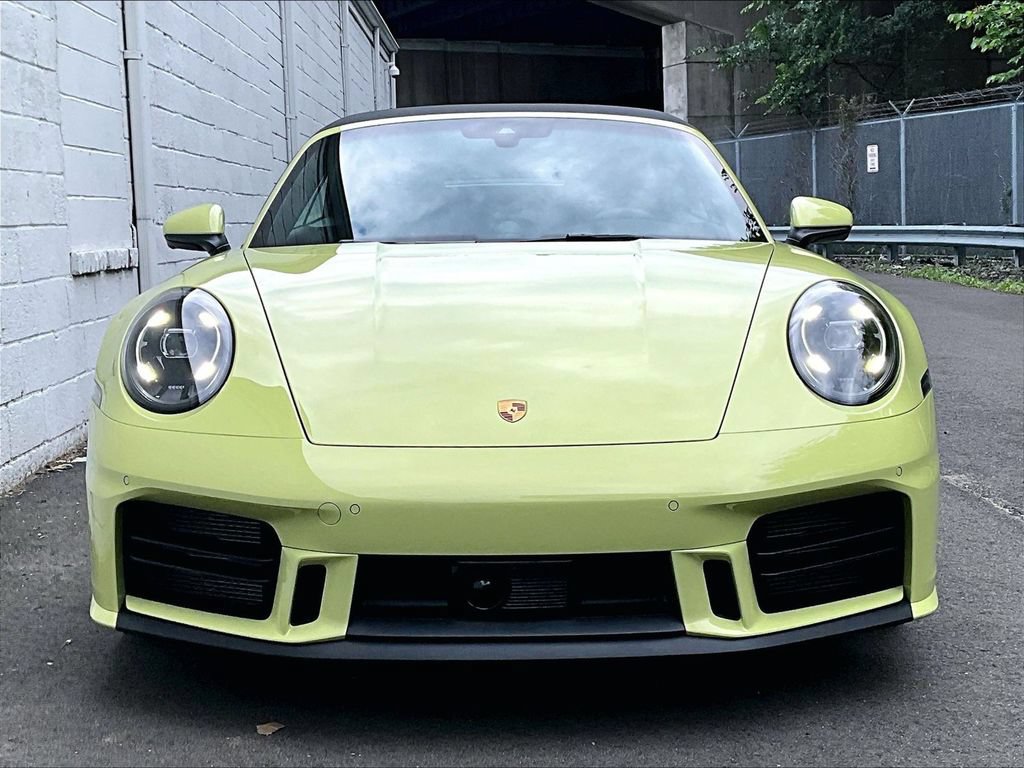 Certified 2025 Porsche 911 Carrera RWD image 8
