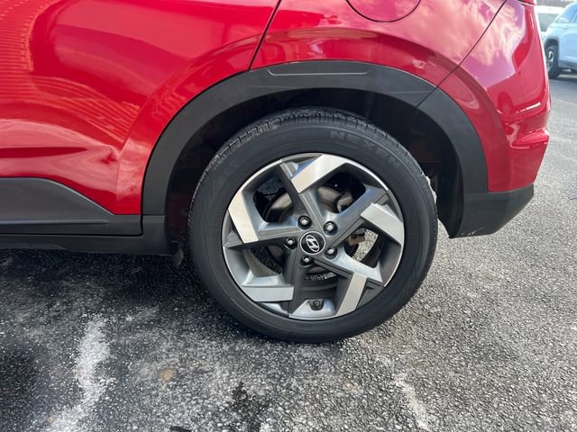 Used 2023 Hyundai Venue SEL image 8