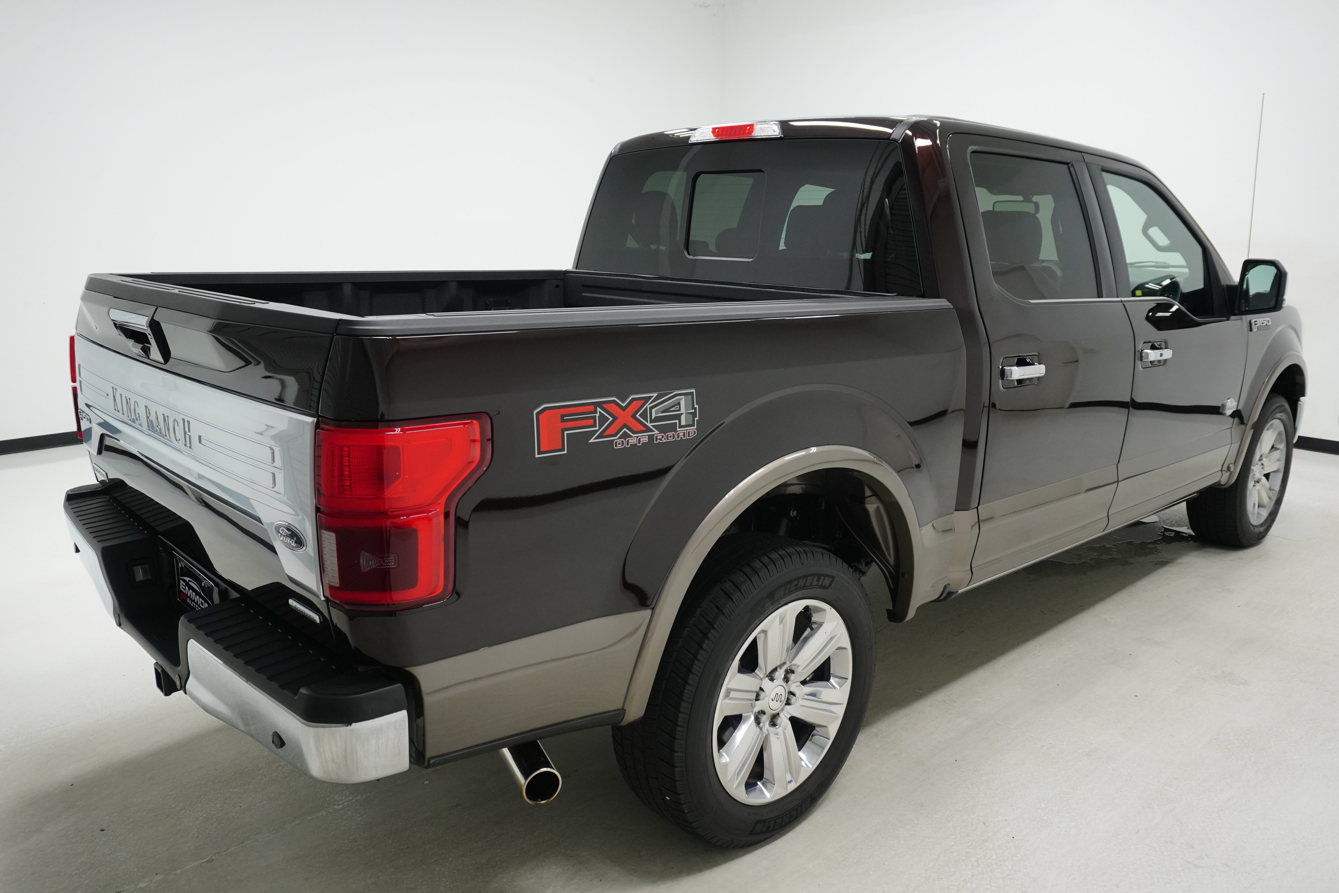 Used 2018 Ford F150 King Ranch w/ Equipment Group 601A Luxury AWD/4WD image 4