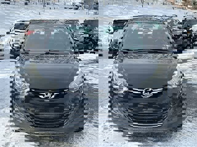 Used 2014 Hyundai Elantra SE image 21