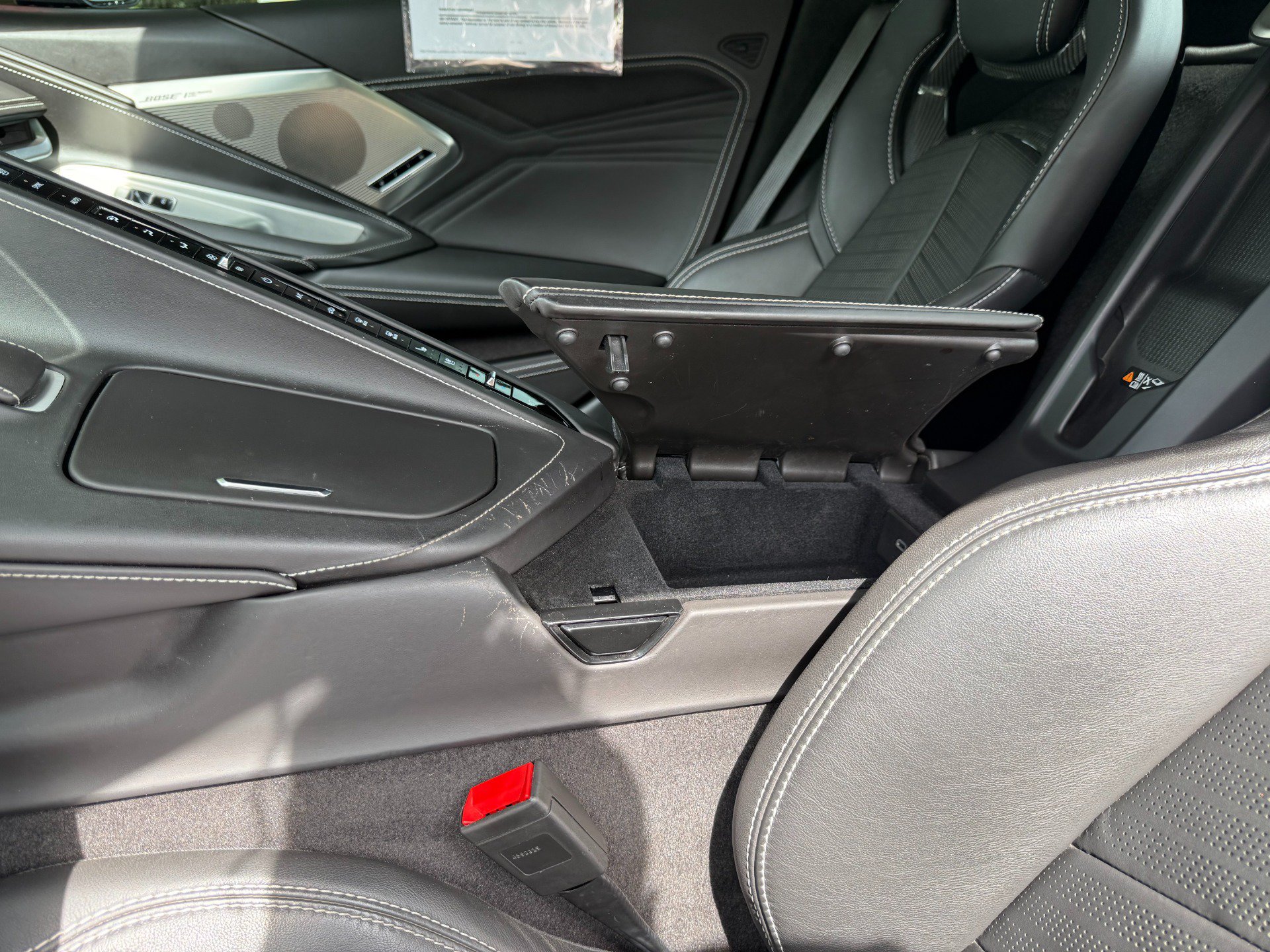 Used 2024 Chevrolet Corvette Z06 RWD image 39