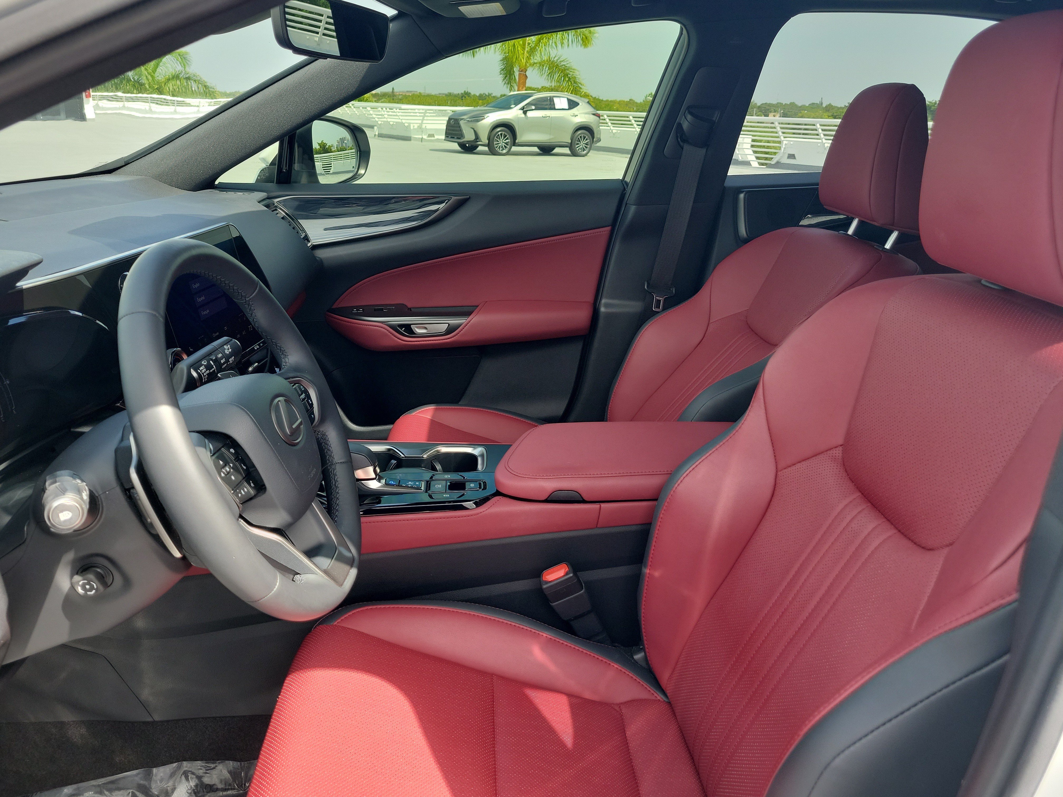 Certified 2025 Lexus NX 250 FWD w/ Towing Package (2000 Lbs) image 22