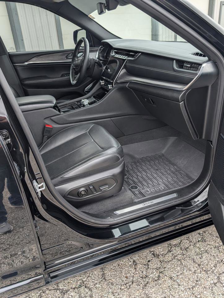 Used 2022 Jeep Grand Cherokee L Overland image 9