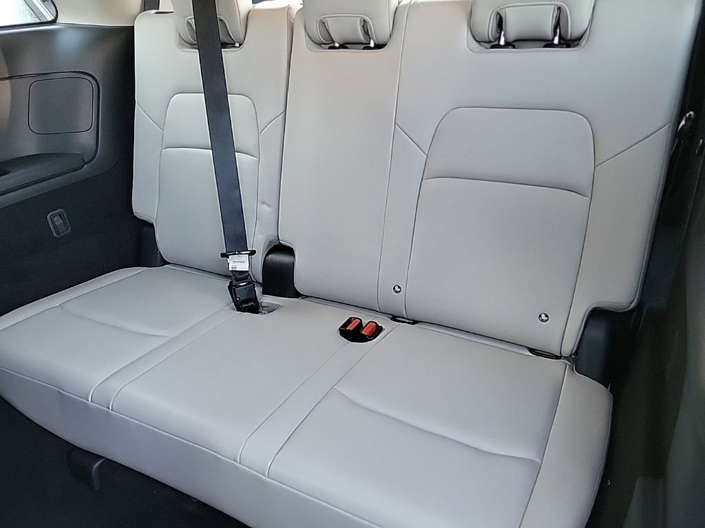 Used 2024 Nissan Pathfinder SL image 15