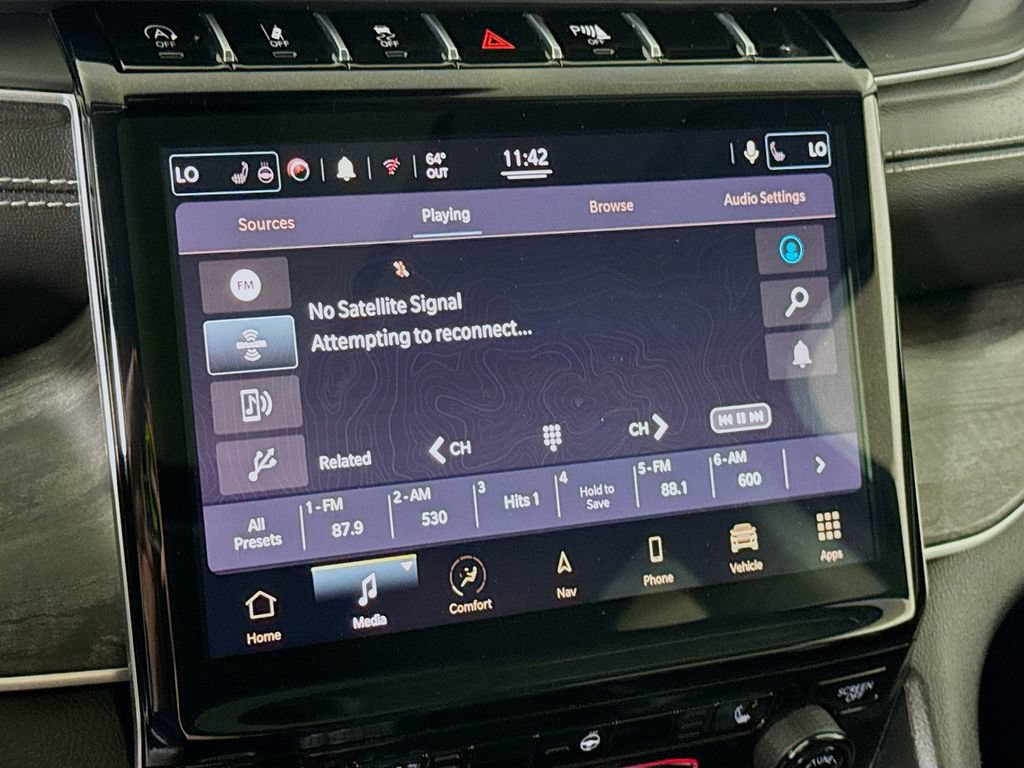 Used 2021 Jeep Grand Cherokee L Limited AWD/4WD image 8