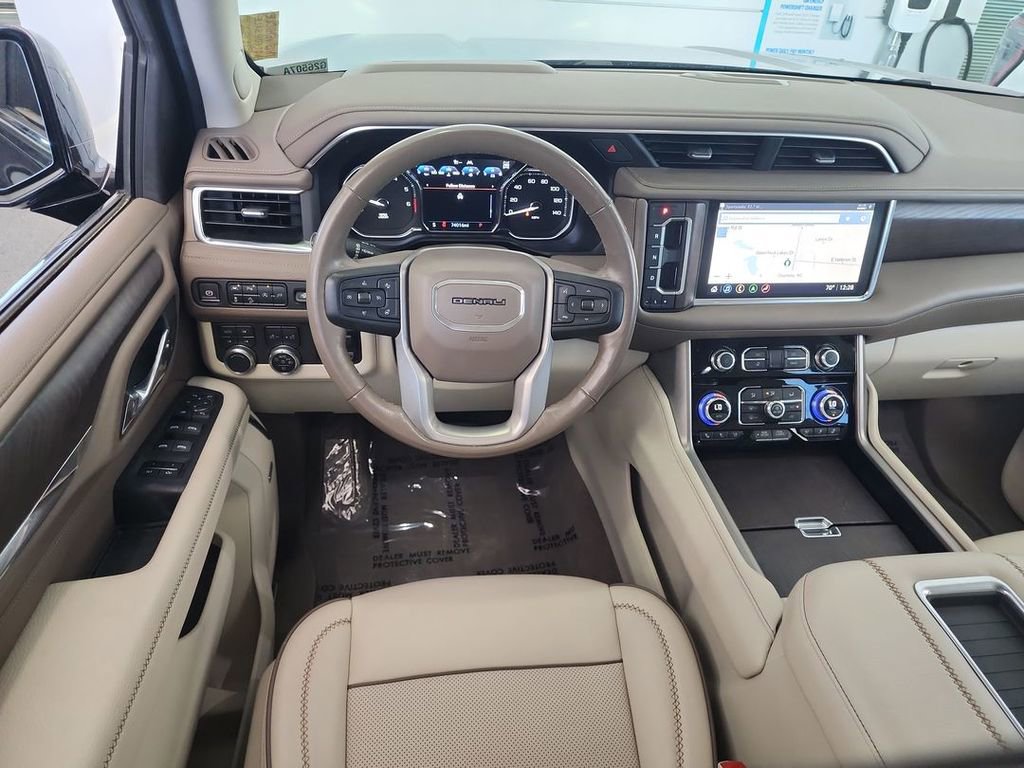 Certified 2021 GMC Yukon Denali w/ Denali Premium Package AWD/4WD image 10