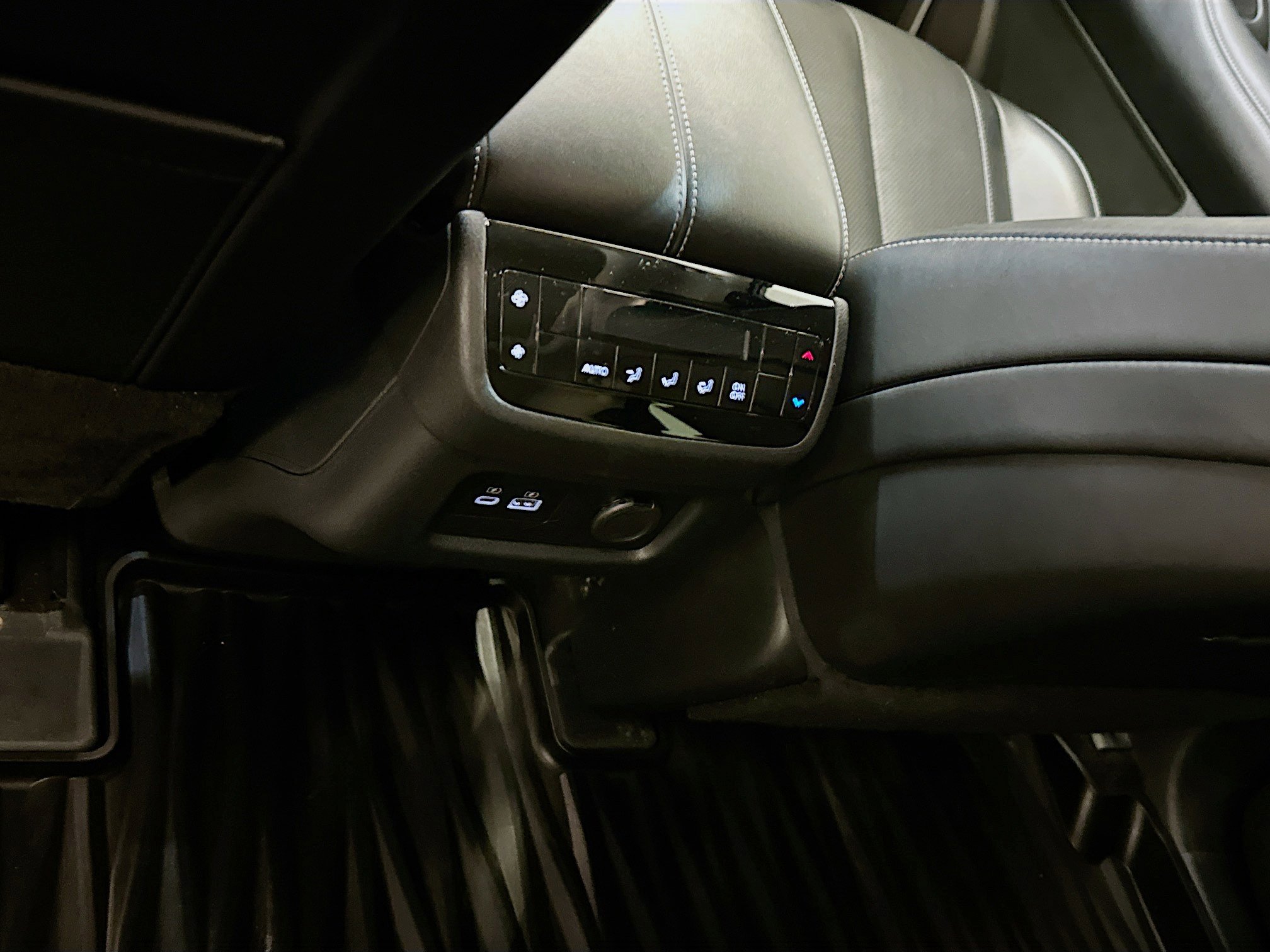 Used 2024 INFINITI QX60 Pure image 28