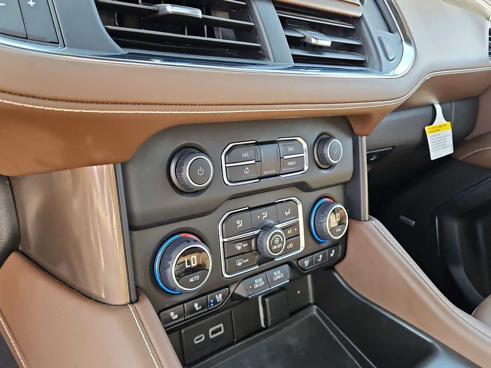 Used 2023 Chevrolet Tahoe High Country image 22