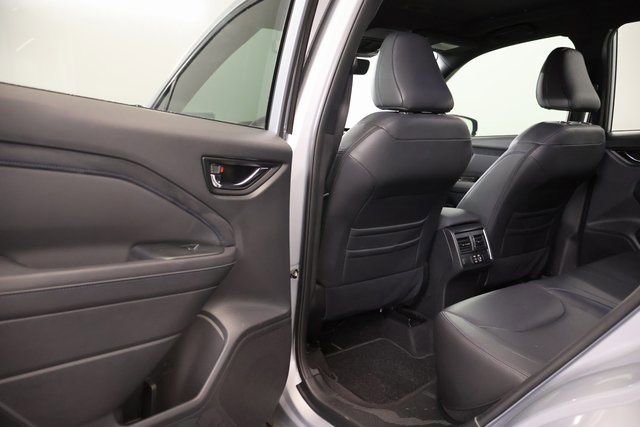Certified 2025 Subaru Forester Limited image 28