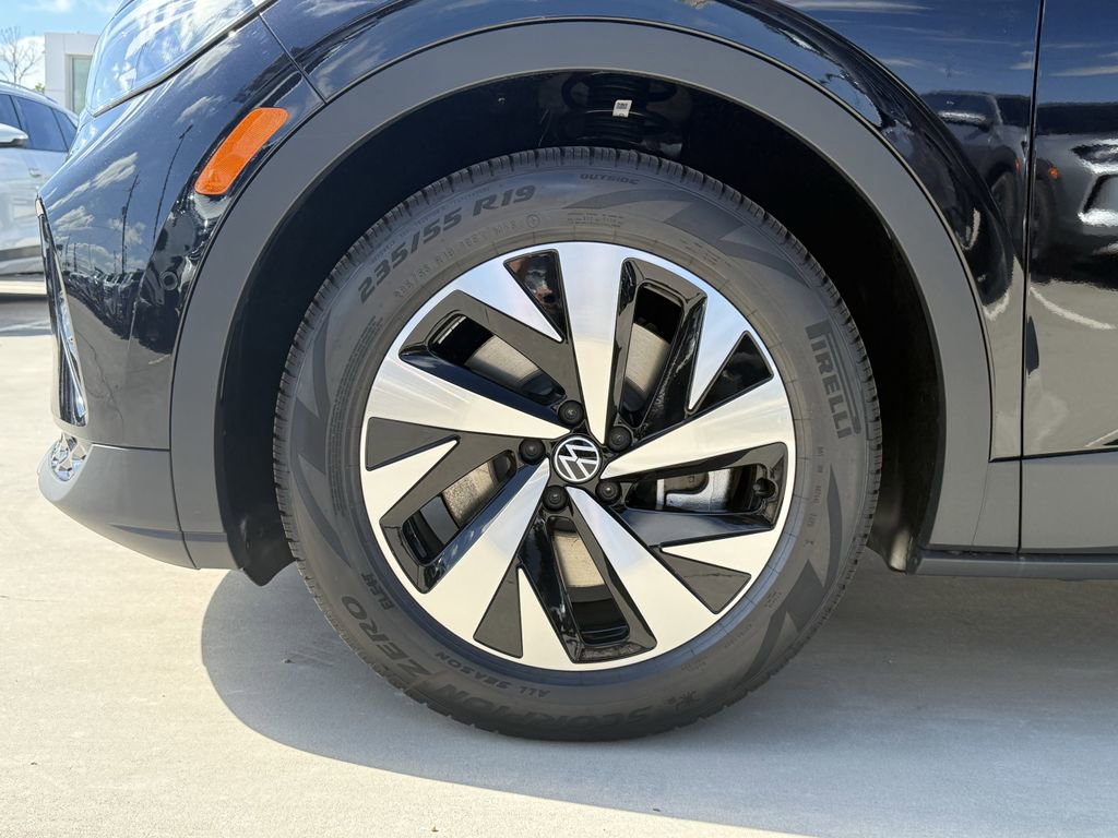 New 2025 Volkswagen ID.4 Pro image 9