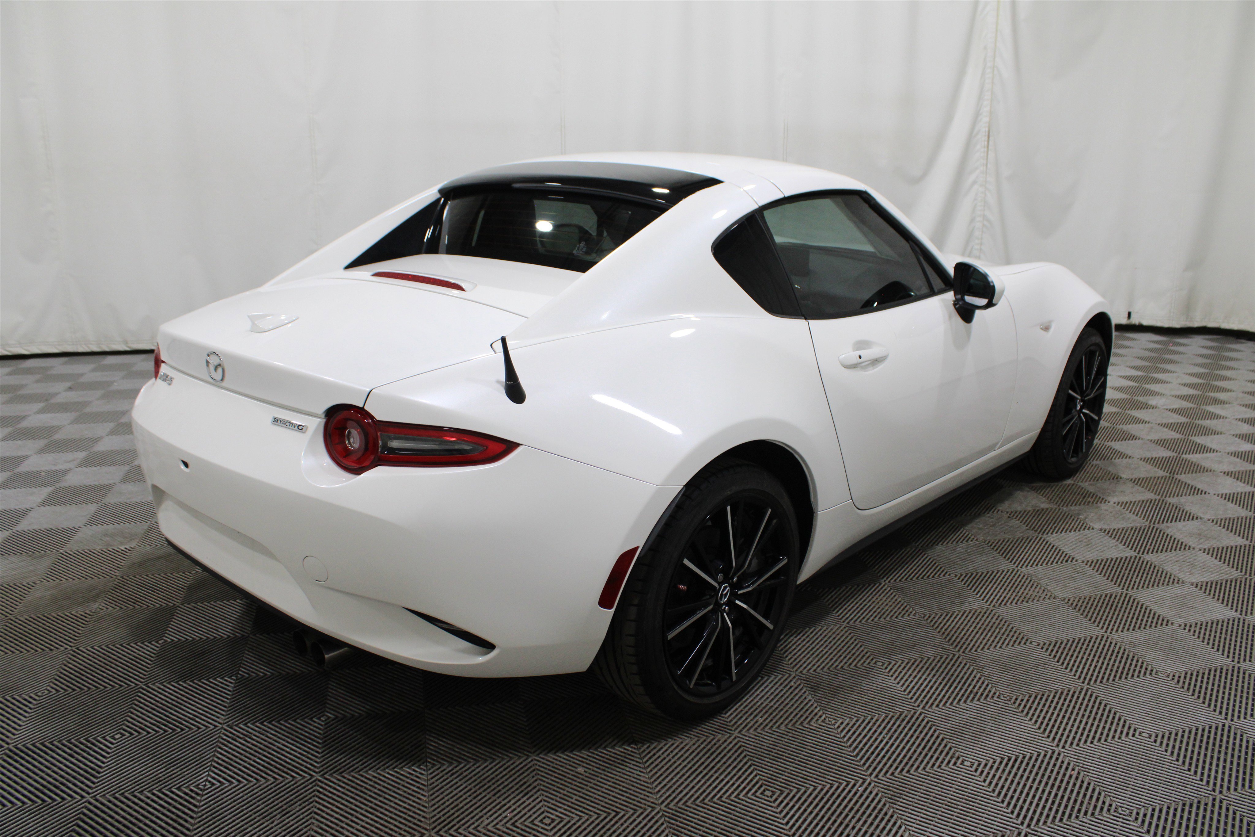 Used 2024 MAZDA MX-5 Miata RF Grand Touring w/ Weather Package image 24
