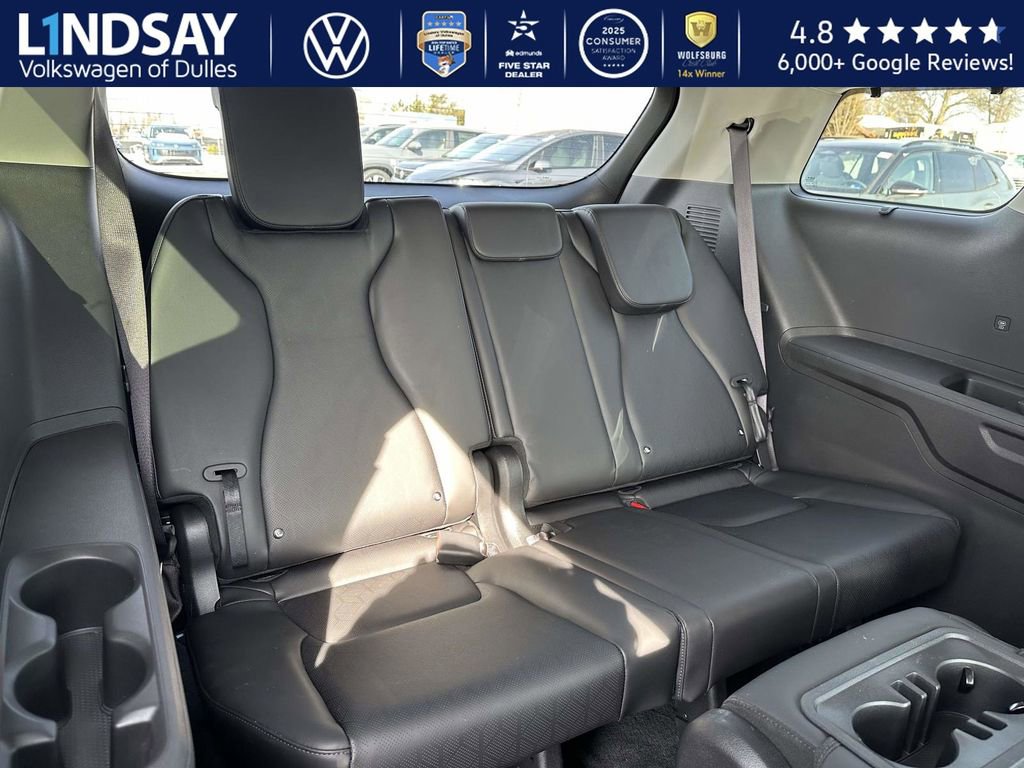 Used 2025 Kia Carnival SX image 13