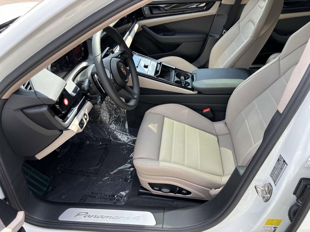New 2025 Porsche Panamera image 20