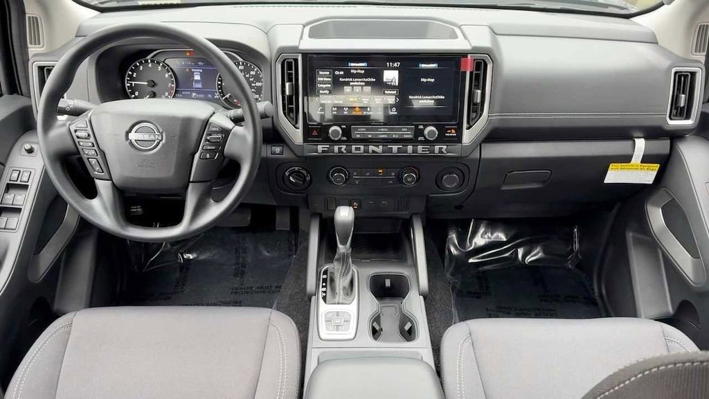 Certified 2026 Nissan Frontier SV w/ Tow Package image 12