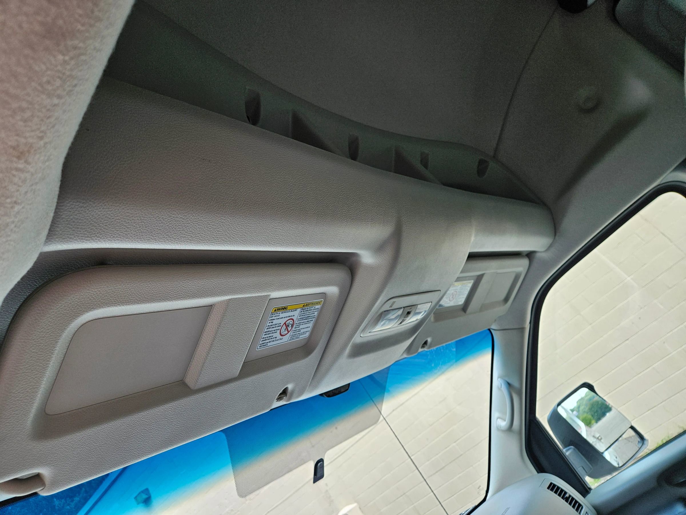 Used 2018 Nissan NV 2500 SV image 10