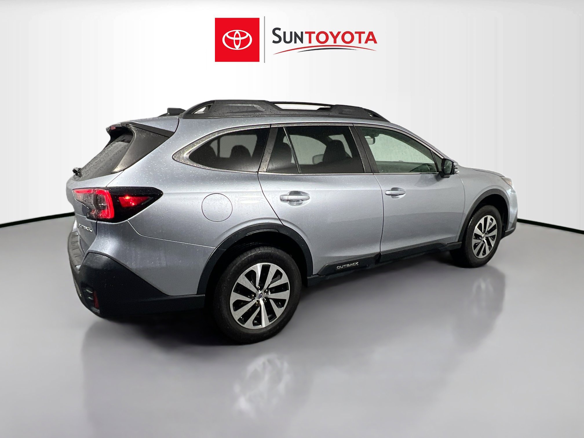 Used 2022 Subaru Outback Premium w/ Popular Package #1 image 4