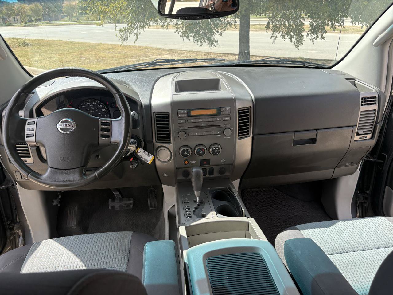 Used 2004 Nissan Titan SE RWD image 29