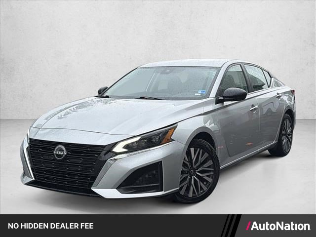 Used 2024 Nissan Altima 2.5 SV