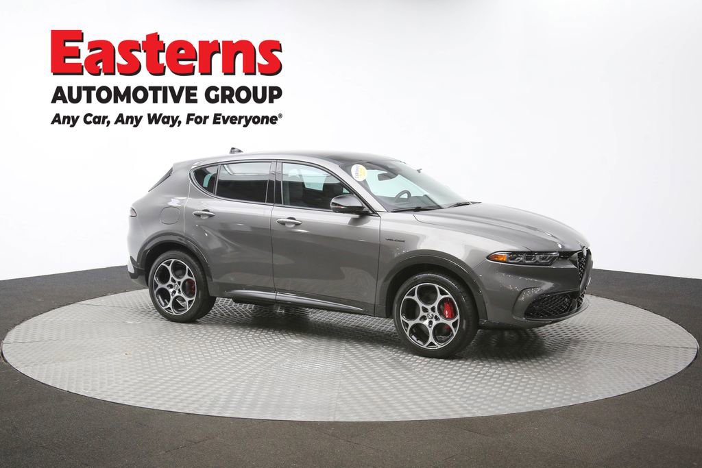 Used 2024 Alfa Romeo Tonale Veloce w/ Active Assist Package AWD/4WD image 45