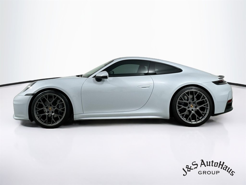 Used 2025 Porsche 911 Carrera w/ Sport Chrono Package RWD image 4