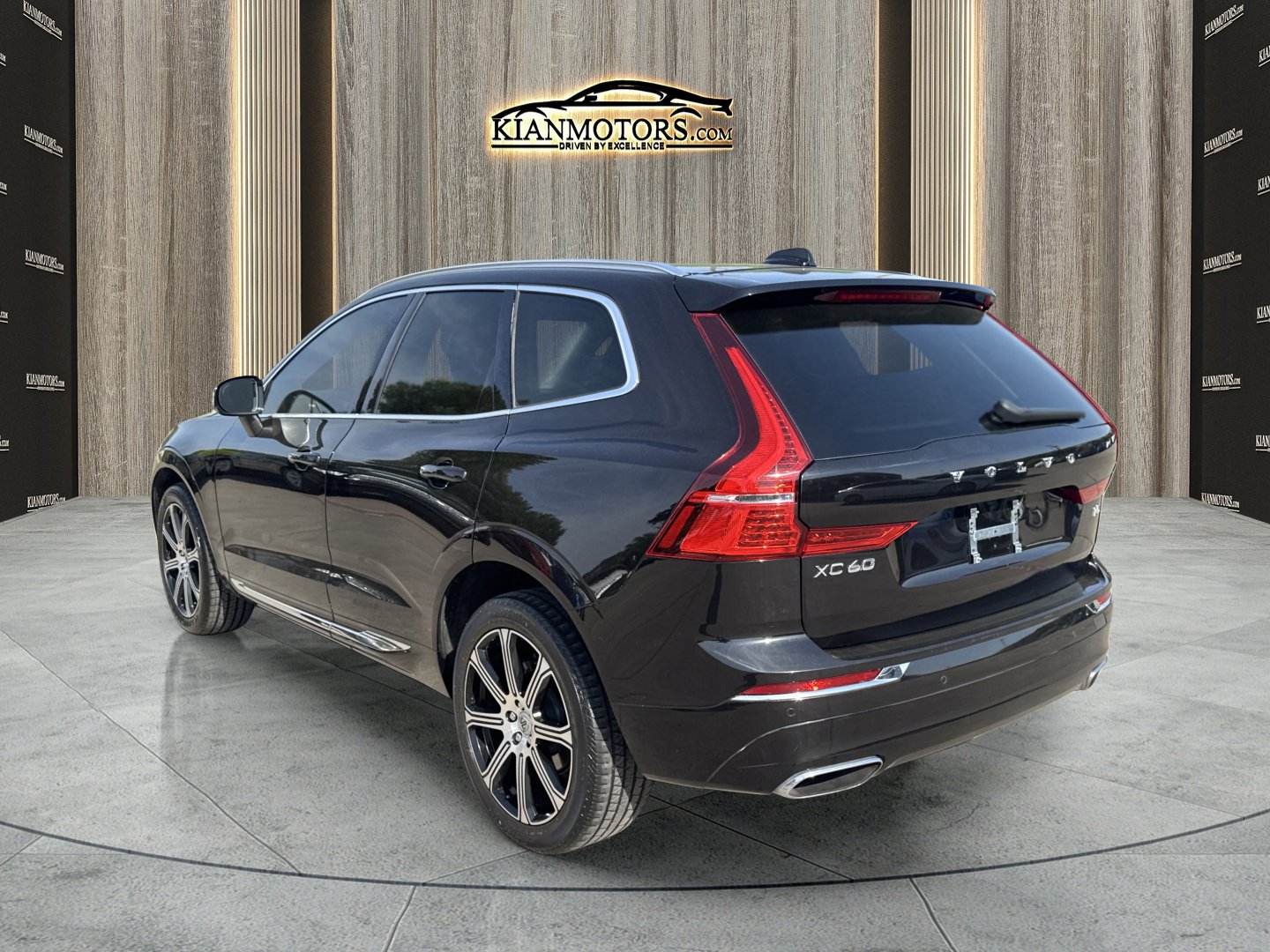 Used 2021 Volvo XC60 T5 Inscription image 10