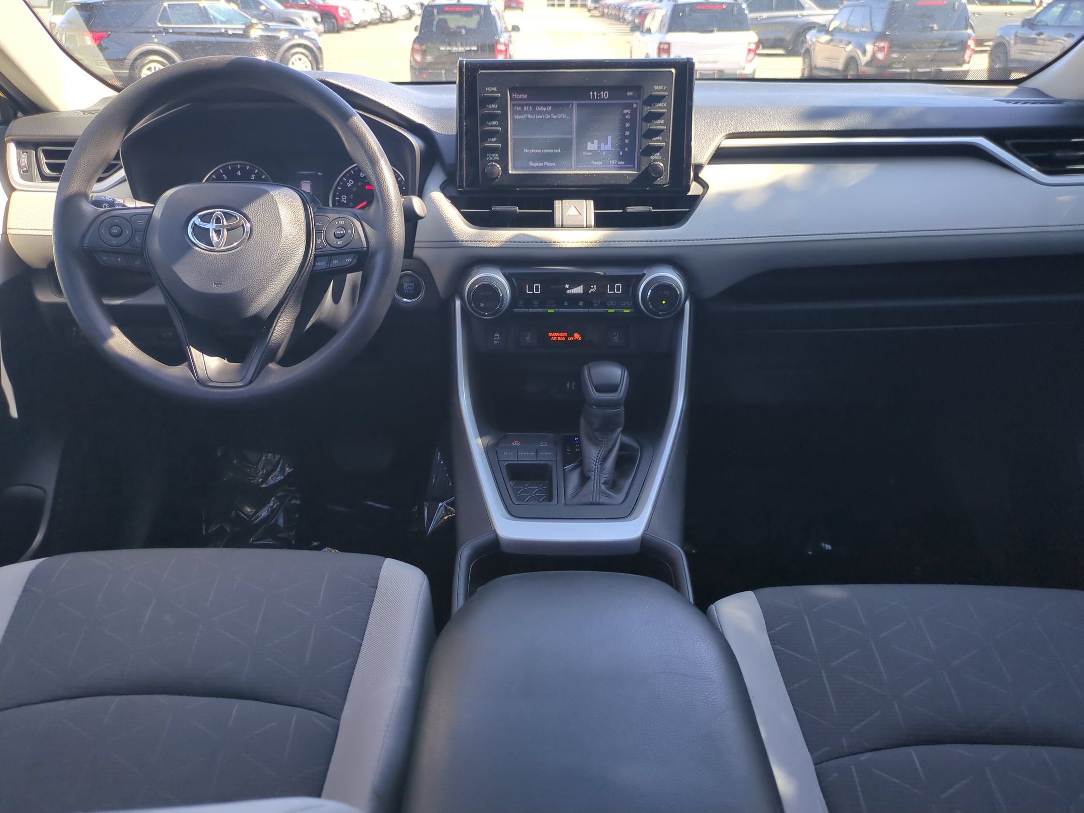 Used 2019 Toyota RAV4 XLE FWD image 28