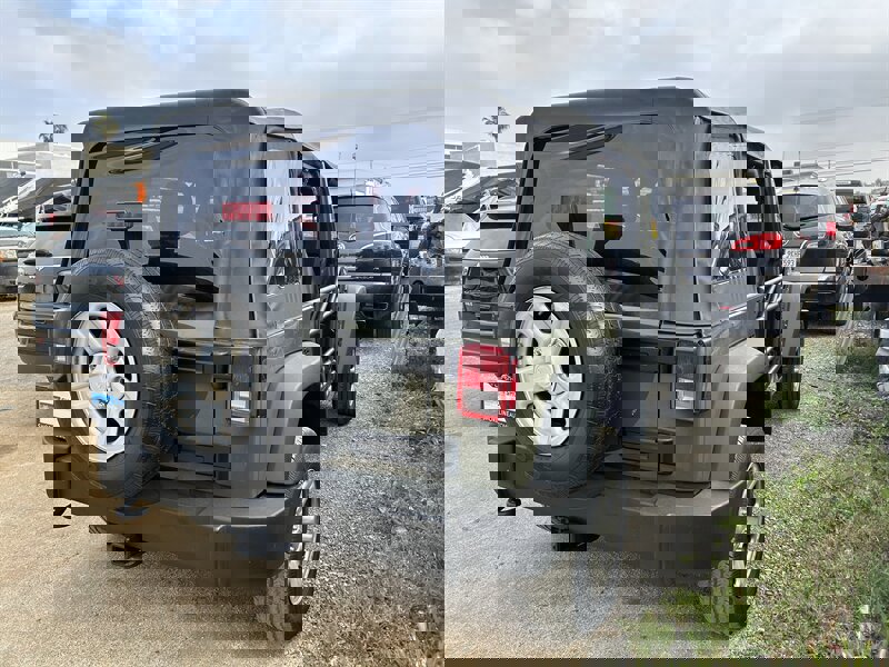 Used 2015 Jeep Wrangler Unlimited Sport w/ Trailer Tow Group image 9