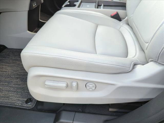 Certified 2026 Honda Odyssey EX-L image 4