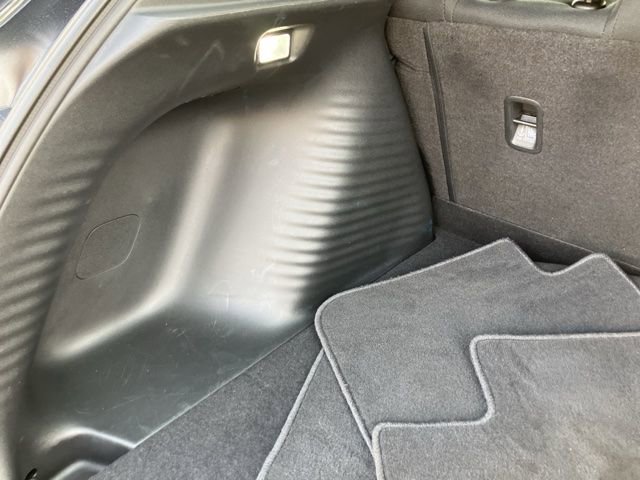 Used 2025 Honda HR-V LX image 28