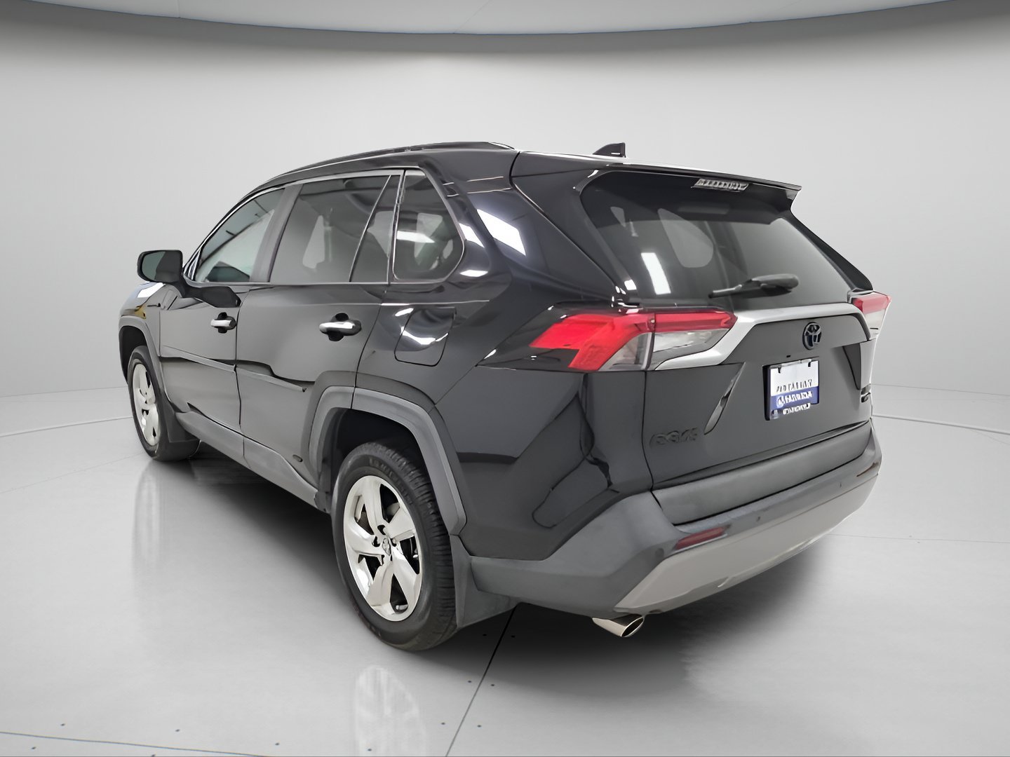 Used 2020 Toyota RAV4 Limited w/ Limited Grade Weather Package AWD/4WD image 5