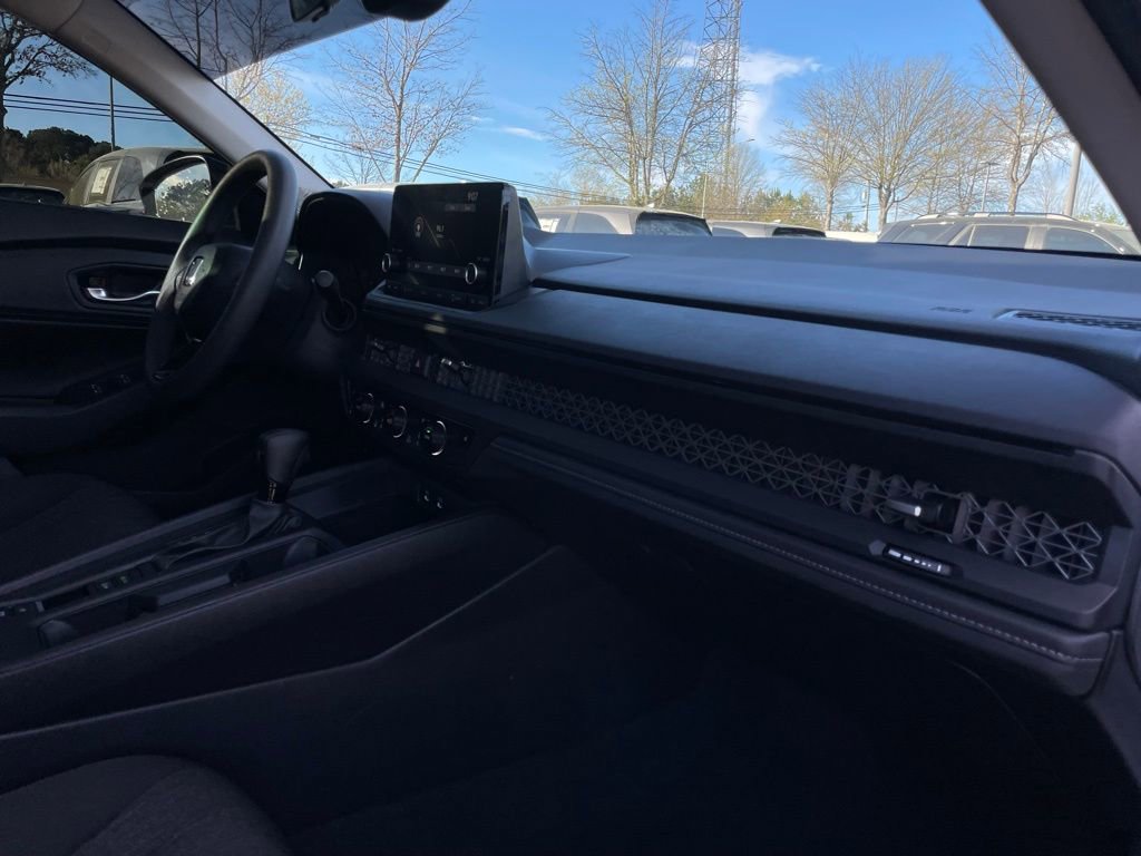 Certified 2025 Honda Accord SE image 33