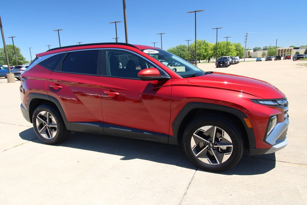 Used 2025 Hyundai Tucson SEL AWD/4WD image 3