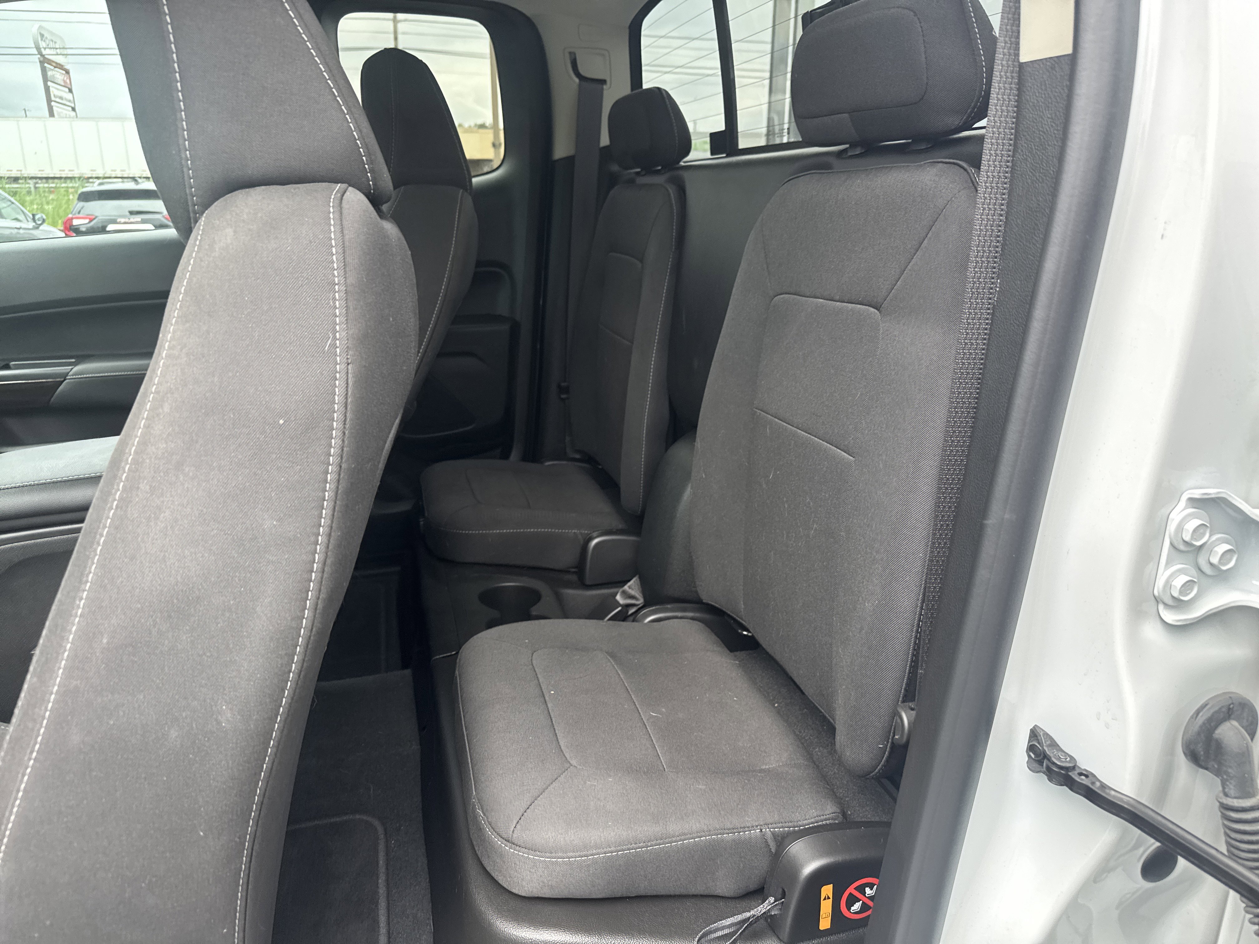 Used 2022 GMC Canyon Elevation image 13