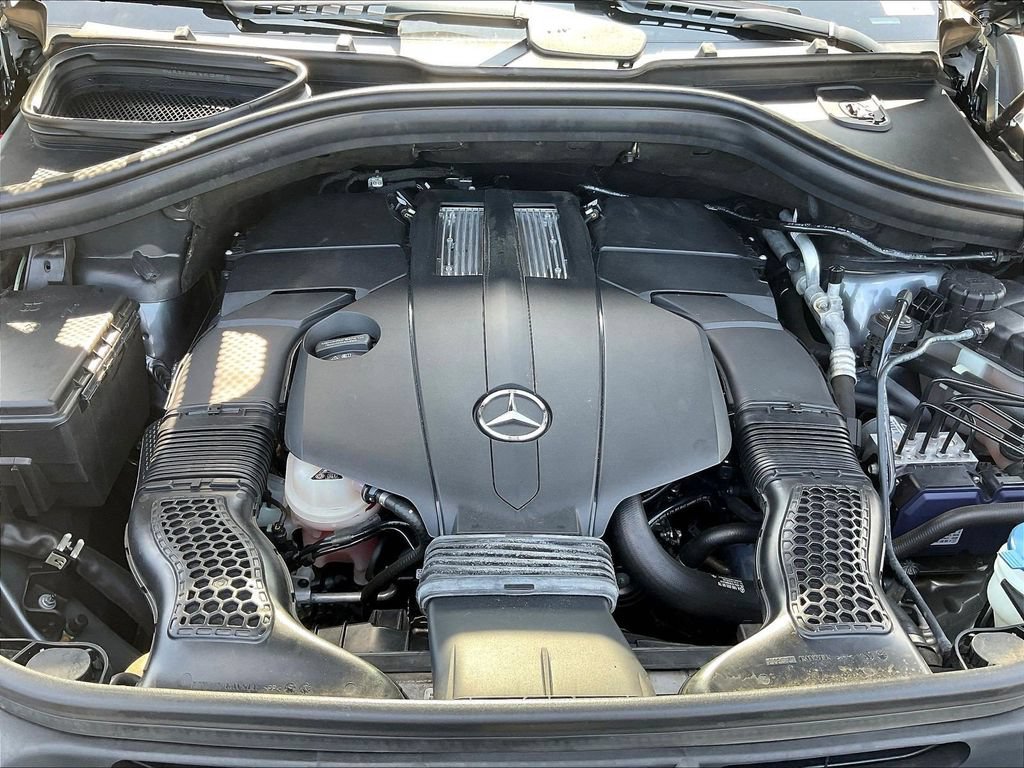 Used 2019 Mercedes-Benz GLS 450 4MATIC image 32