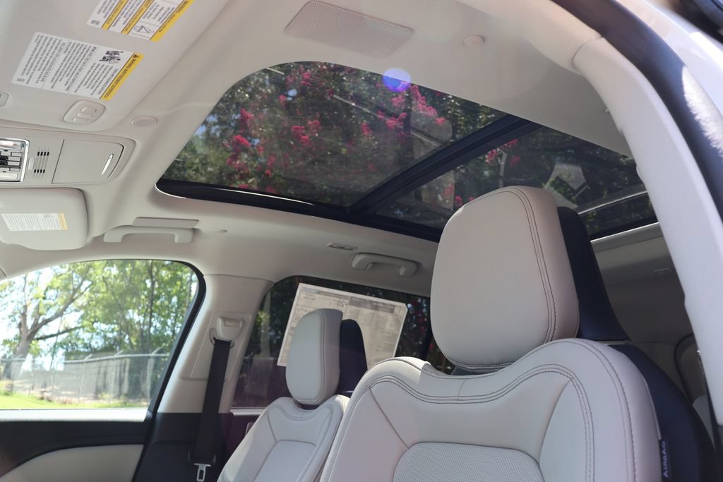 New 2026 Lincoln Aviator Reserve AWD/4WD image 21