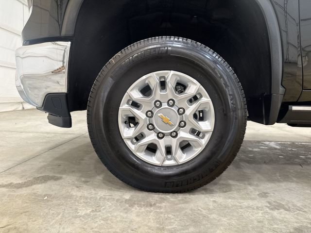 Used 2025 Chevrolet Silverado 2500 LTZ w/ LTZ Convenience Package image 32