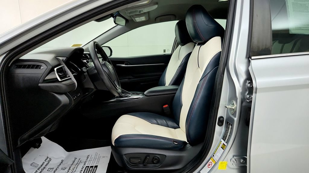Certified 2018 Toyota Camry LE FWD image 25
